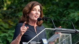 altText(Kathy Hochul: Desde las sombras, una mujer con experiencia)}