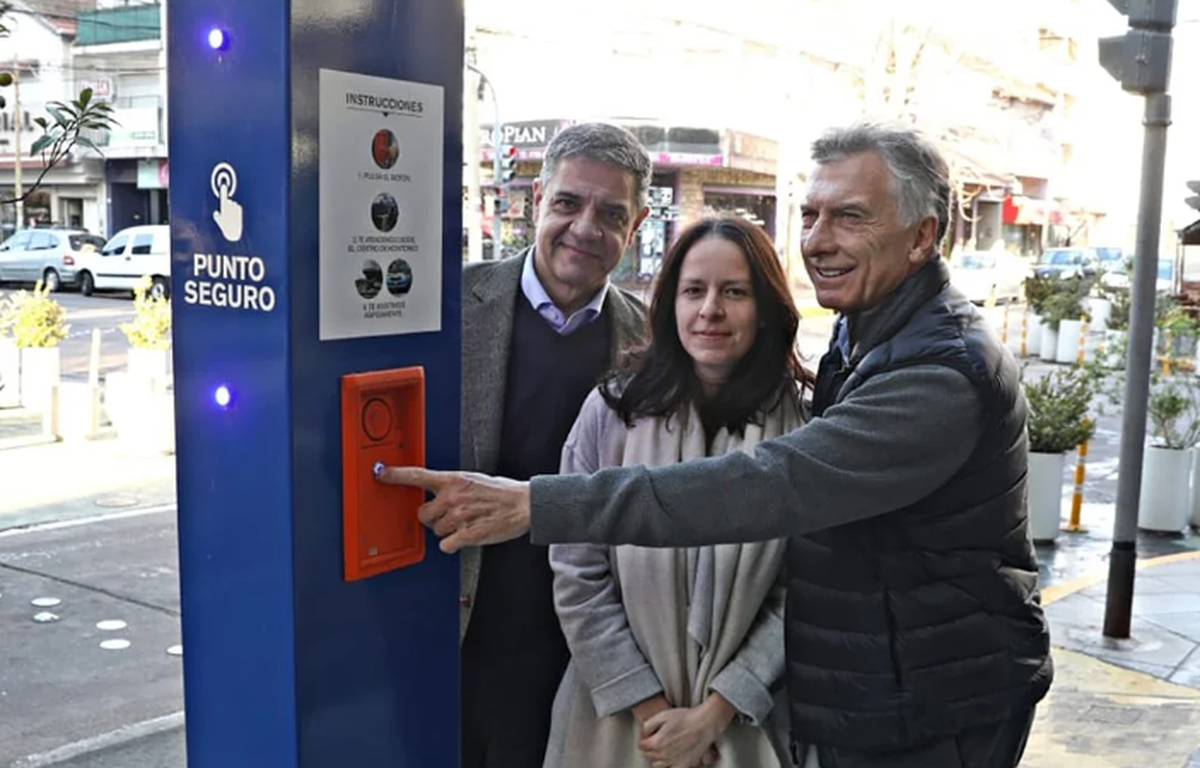 Mauricio Macri regresó al país este 18 de julio de Europa e inició un recorrido por el conurbano, ¿con el traje de candidato a presidente?