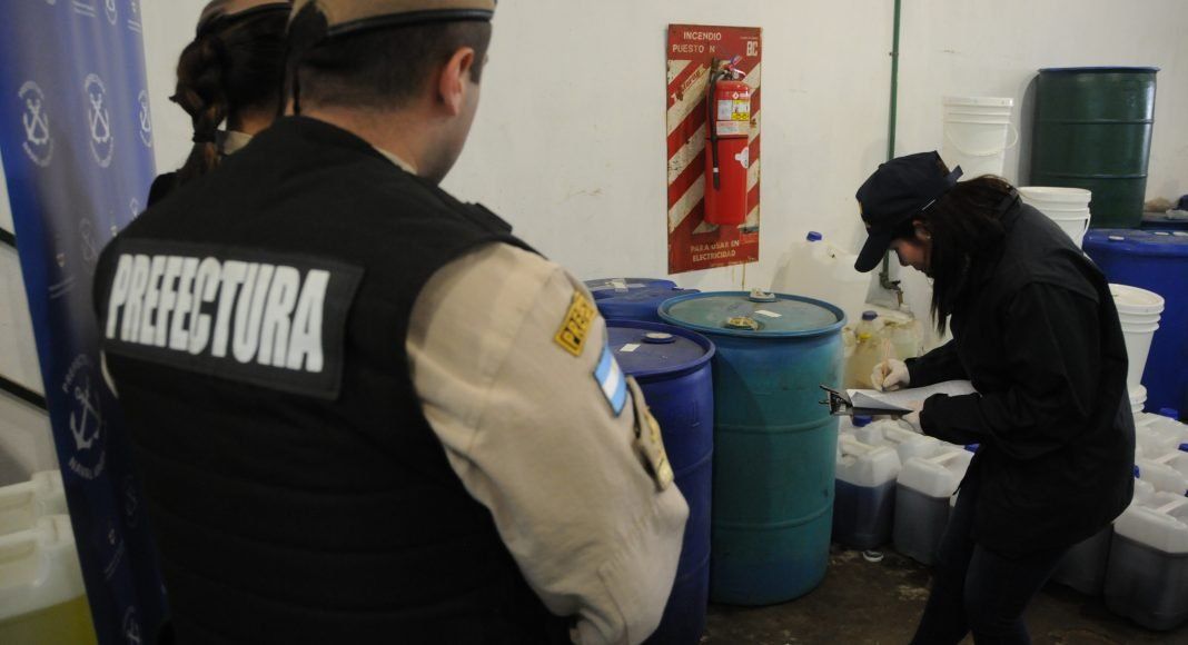 Golpe histórico: decomisamos precursores químicos para producir 4 mil kg de cocaína en el partido de San Martín, informó Patricia Bullrich.