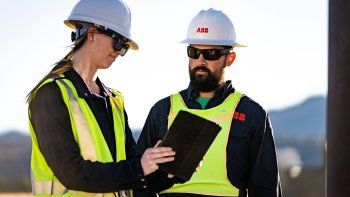 ABBbatió un nuevo récord y aumentó su proyección global con más de 28.000 horas deingeniería exportadas al mundo. ABBbatió un nuevo récord y aumentó su proyección global con más de 28.000 horas deingeniería exportadas al mundo.