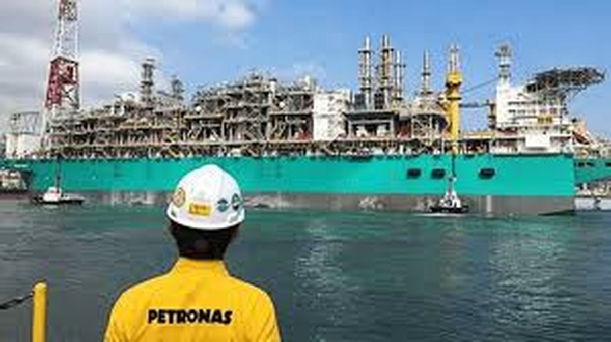 La malaya Petronas tambi&eacute;n est&aacute; dispuesta a vender su participaci&oacute;n del 50% en el bloque La Amarga Chica, donde est&aacute; asociada a YPF.