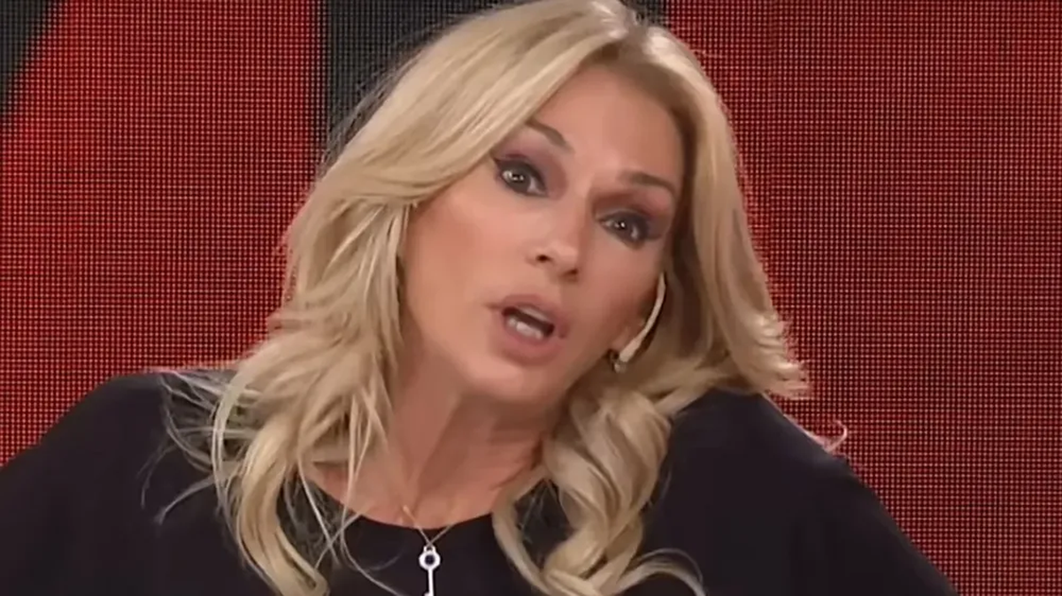 Yanina Latorre destrozó a Furia después de que Laura Ubfal insinuara que la producción de Gran Hermano la sacó del reality. Foto: América TV Yanina Latorre destrozó a Furia después de que Laura Ubfal insinuara que la producción de Gran Hermano la sacó del reality. Foto: América TV
