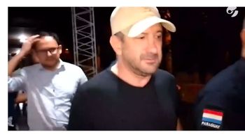 El momento en el que un periodista increpó a Edgardo Kueider. El momento en el que un periodista increpó a Edgardo Kueider.