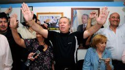 altText(Pese al boicot de Cristina, Peralta ganó el PJ de Santa Cruz)}