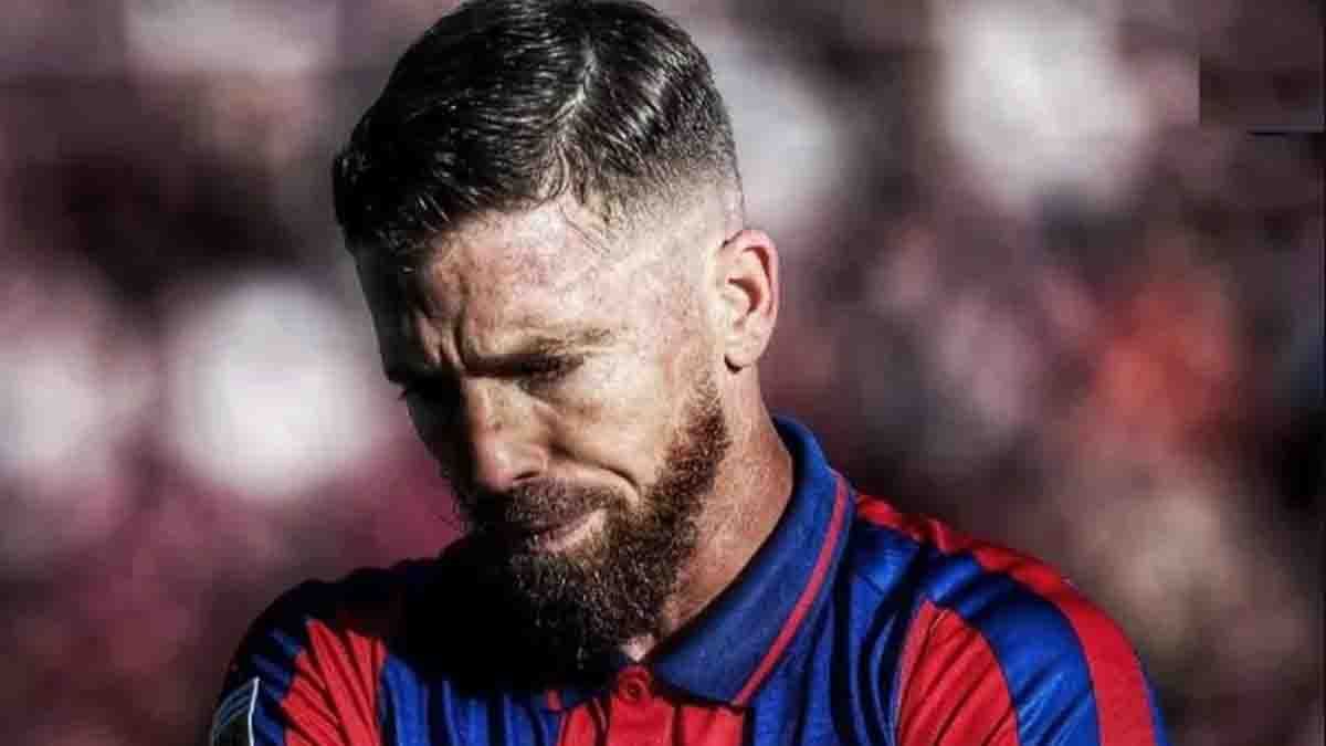 San Lorenzo recibió un fuerte impacto este martes (17/06) tras el pedido de licencia de Iker Muniain que sembró muchas dudas y no sabe si continuará o no en el club de Boedo. San Lorenzo recibió un fuerte impacto este martes (17/06) tras el pedido de licencia de Iker Muniain que sembró muchas dudas y no sabe si continuará o no en el club de Boedo.