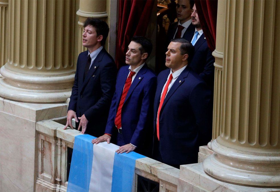 Santiago Caputo junto a Gordo Dan. En el medio, otro caputista:&nbsp; el secretario de Justicia, Sebastián Amerio.&nbsp;