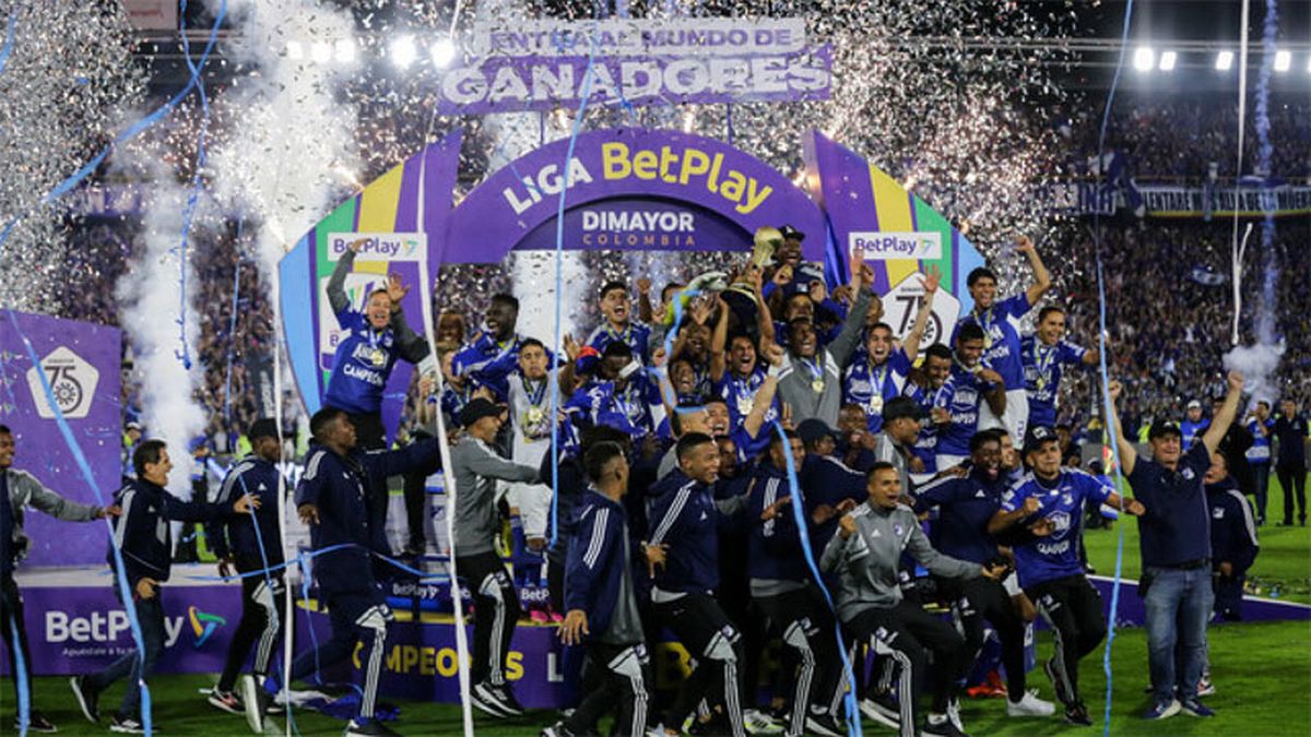 Millonarios FC campeón: 16 estrellas.