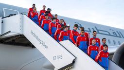 Qatar Airways transportando al plantel del Bayern Múnich: Nunca más.