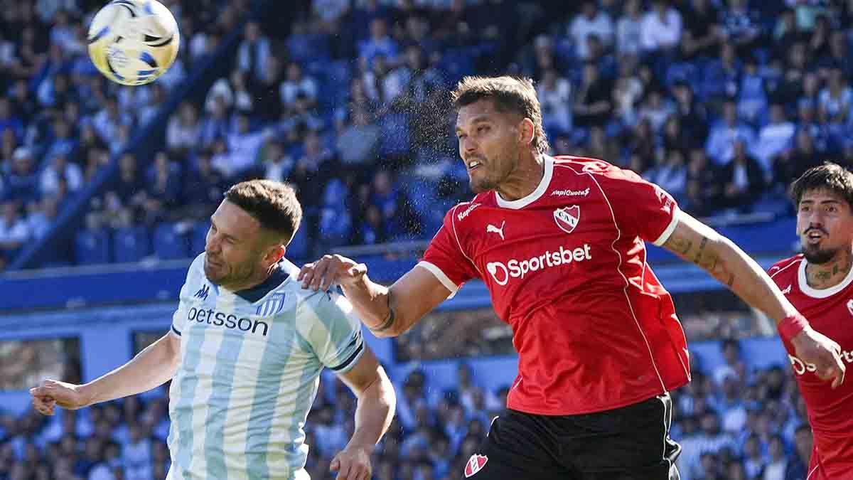 Racing e Independiente empatan 0-0 en una nueva edición del clásico de Avellaneda que corresponde a la décima fecha del Torneo Clausura 2025. (Foto: Noticias Argentinas) Racing e Independiente empatan 0-0 en una nueva edición del clásico de Avellaneda que corresponde a la décima fecha del Torneo Clausura 2025. (Foto: Noticias Argentinas)