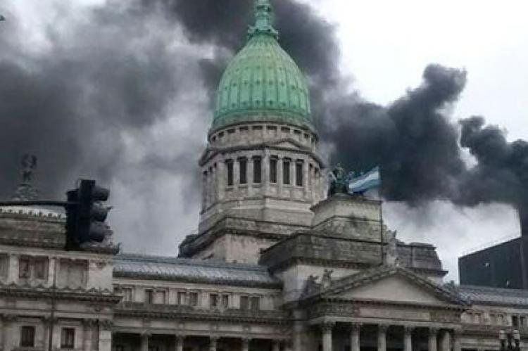 incendio anexo congreso 770.jpg