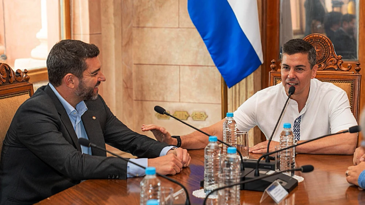 Santiago Peña tiene 20 días hábiles desde ahora para promulgar o vetar la ley. Santiago Peña tiene 20 días hábiles desde ahora para promulgar o vetar la ley.