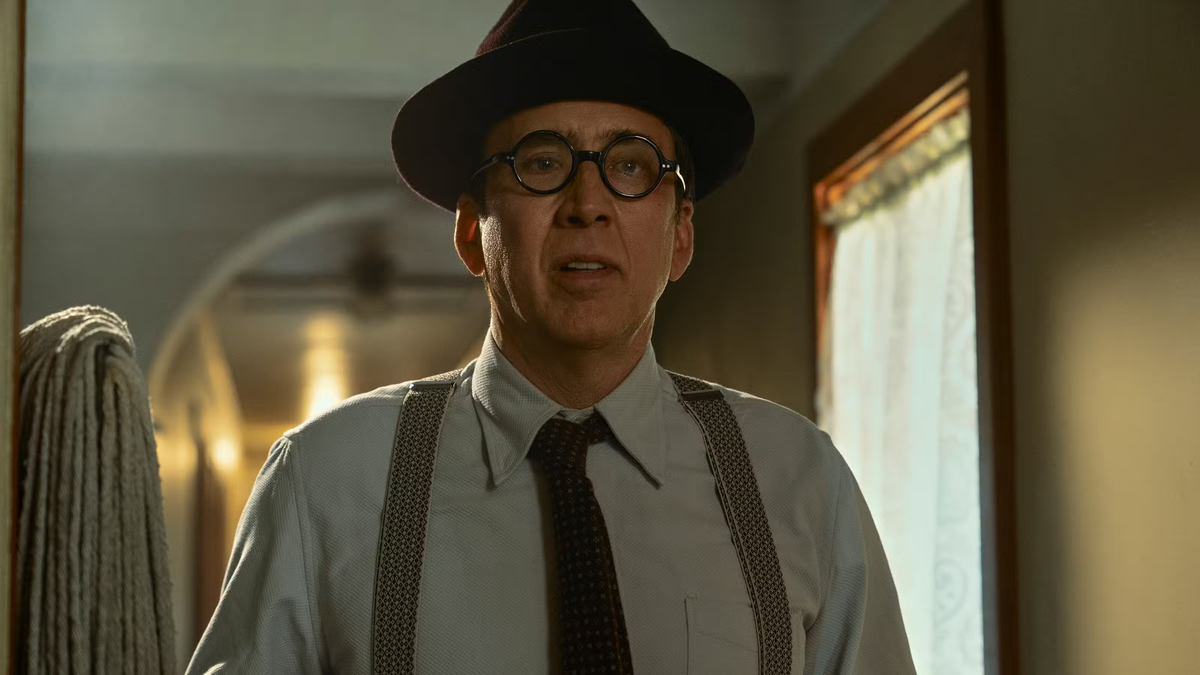 "Spider-Noir" transforma el universo Marvel en un policial negro elegante, violento y melancólico, sostenido por un Nicolas Cage brillante. Foto: Prime Video "Spider-Noir" transforma el universo Marvel en un policial negro elegante, violento y melancólico, sostenido por un Nicolas Cage brillante. Foto: Prime Video