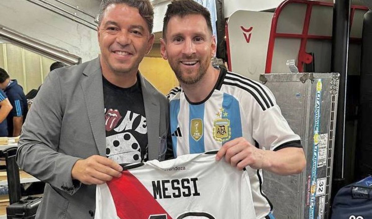 En las últimas horas surgió la noticia de un llamado de River a Messi.&nbsp;
