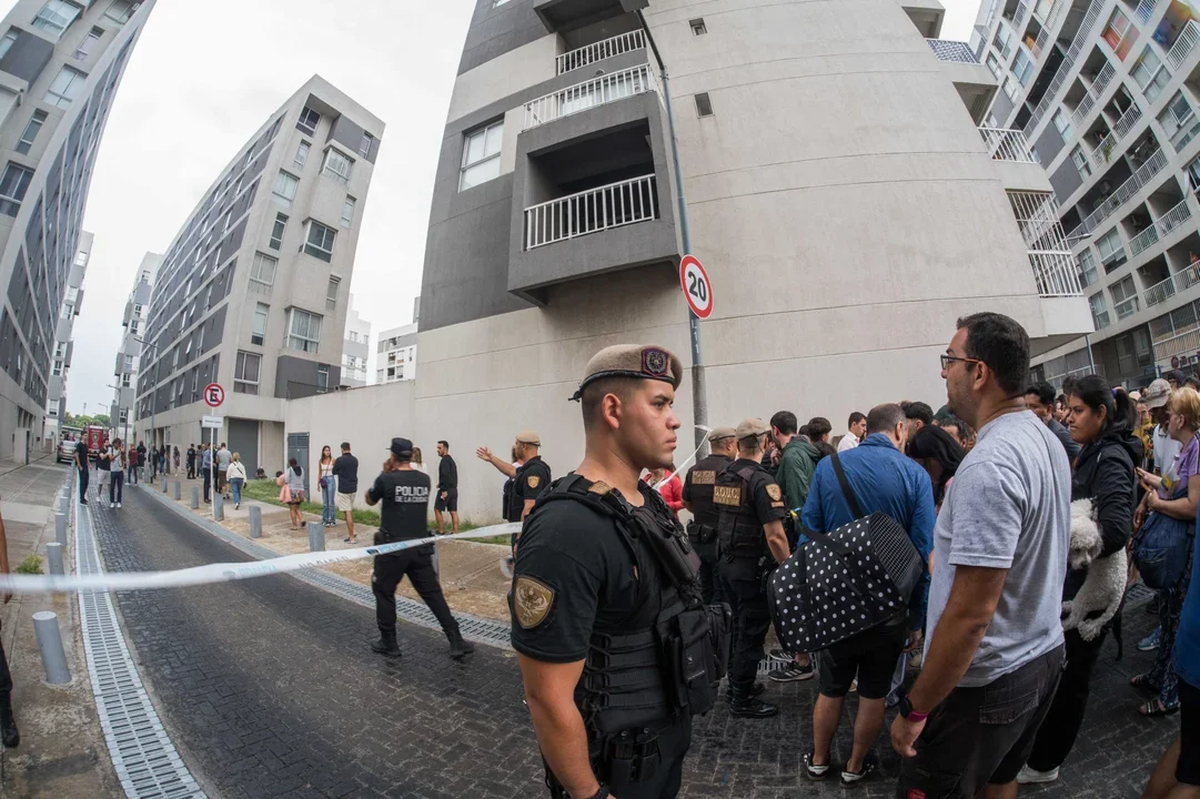 Complejo construido bajo el amparo del Plan Procrear Complejo construido bajo el amparo del Plan Procrear