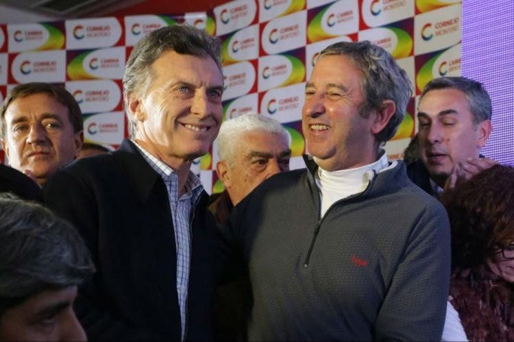 cobos_ucr_macri_pro.jpg