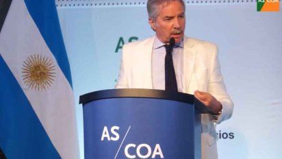 Los diplomáticos, en pie de guerra por sus jubilaciones: Quieren reunión con Solá