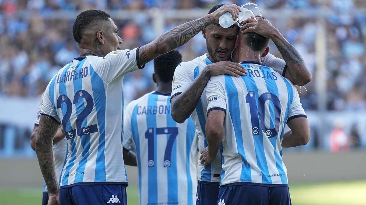 River y Boca mostraron una fuerte disparidad en esta sexta fecha. El Millonario goleó 3 a 0 a Godoy Cruz y el Xeneize sufrió una dura caída ante Banfield 1-0. (Foto: Noticias Argentinas)