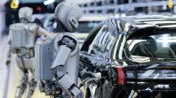 GoogleDeepMind y Boston Dynamics se unieron con Gemini para controlar a los robotshumanoides para interactuar con humanos en las fábricas de automóviles. GoogleDeepMind y Boston Dynamics se unieron con Gemini para controlar a los robotshumanoides para interactuar con humanos en las fábricas de automóviles.