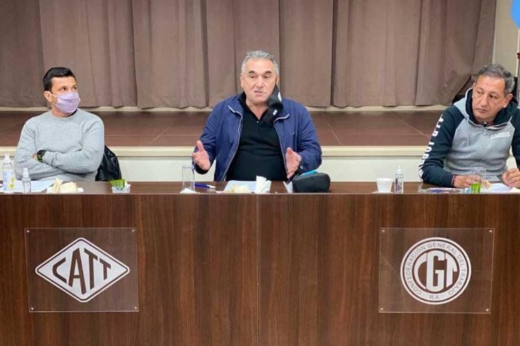 Brey, Schmid y Maturano, en el encuentro de la CATT.