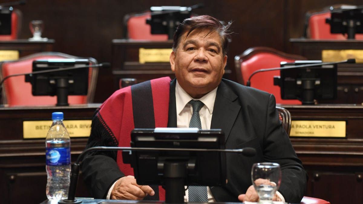 Mario Ishii presentó un proyecto de ley para declarar la Emergencia Humanitaria y Sanitaria en todo el territorio de la Provincia de Buenos Aires. Mario Ishii presentó un proyecto de ley para declarar la Emergencia Humanitaria y Sanitaria en todo el territorio de la Provincia de Buenos Aires.