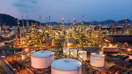 La OPEP+ decidió no seguir aumentando la producción de barriles en el primer trimestre del 2026. La OPEP+ decidió no seguir aumentando la producción de barriles en el primer trimestre del 2026.