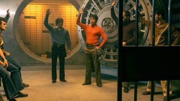 La imperdible miniserie de Netflix que tenés que ver sí o sí. La imperdible miniserie de Netflix que tenés que ver sí o sí.