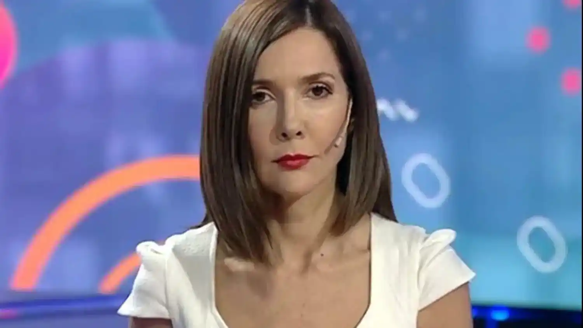 Nancy Pazos destrozó a Cristina Pérez por intentar despegarse del escándalo de Manuel Adorni y la acusó de hacerse la distraída mientras veía todo desde primera fila. Foto: Radio Rivadavia Nancy Pazos destrozó a Cristina Pérez por intentar despegarse del escándalo de Manuel Adorni y la acusó de hacerse la distraída mientras veía todo desde primera fila. Foto: Radio Rivadavia