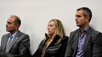 Los karinistas, prestos a cobrarle facturas a Santiago Caputo