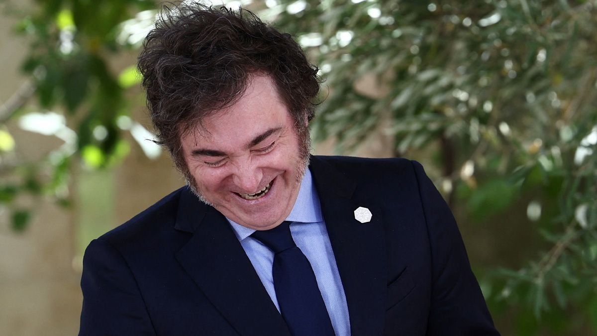 Javier Milei premia con un asado a los 87 diputados que avalaron su ajuste a jubilados.