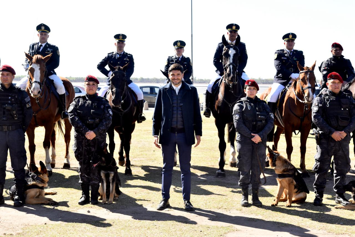 Gran parte de los santafesinos valora los cambios en materia de seguridad. Gran parte de los santafesinos valora los cambios en materia de seguridad. 