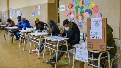 ¿Cuál es la función de las autoridades de mesa?