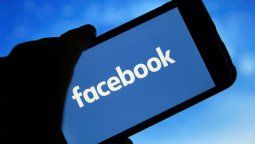 altText(En la mira de WSJ, Zuckeberg prefiere caída de Facebook)}