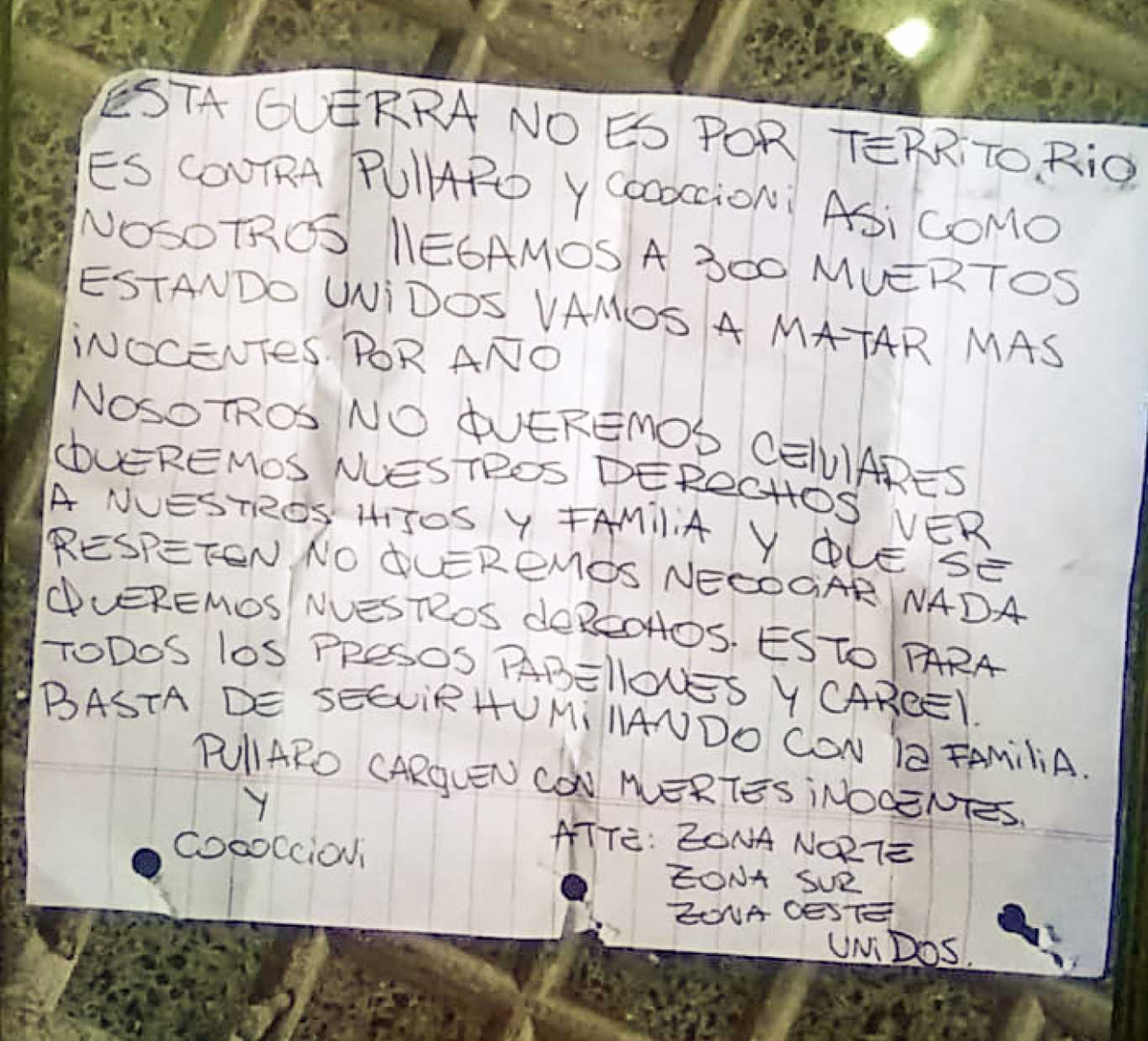 La nota que dejaron en la playa de estacionamiento en Rosario. La nota que dejaron en la playa de estacionamiento en Rosario.