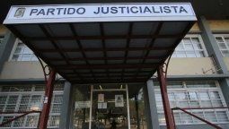 Armado político.