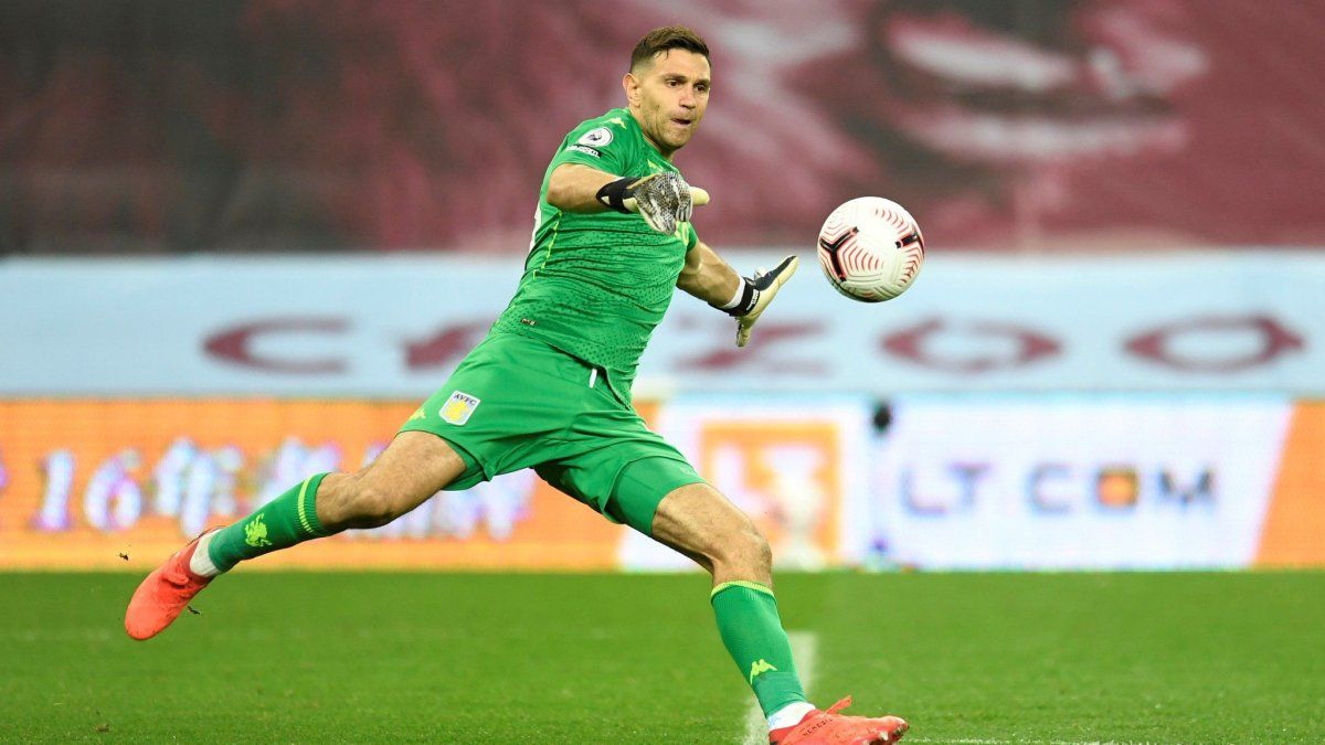 Final Europa League: Friburgo vs Aston Villa, el Dibu Martínez quiere coronarse en Europa