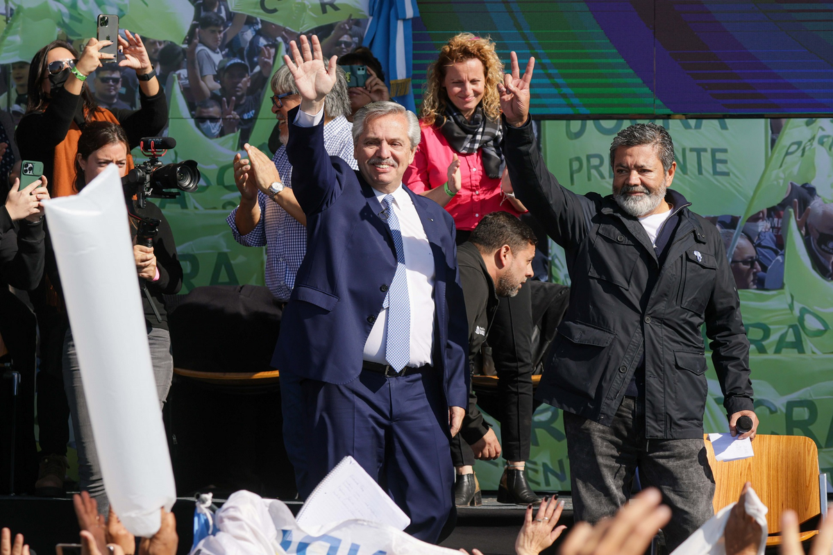 Alberto Fernández, cada vez más solo.