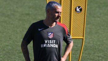 Antoine Griezmann, ante un posible adiós al Atlético de Madrid: Orlando City acelera y la despedida en el Metropolitano ya se da por probable. Antoine Griezmann, ante un posible adiós al Atlético de Madrid: Orlando City acelera y la despedida en el Metropolitano ya se da por probable.