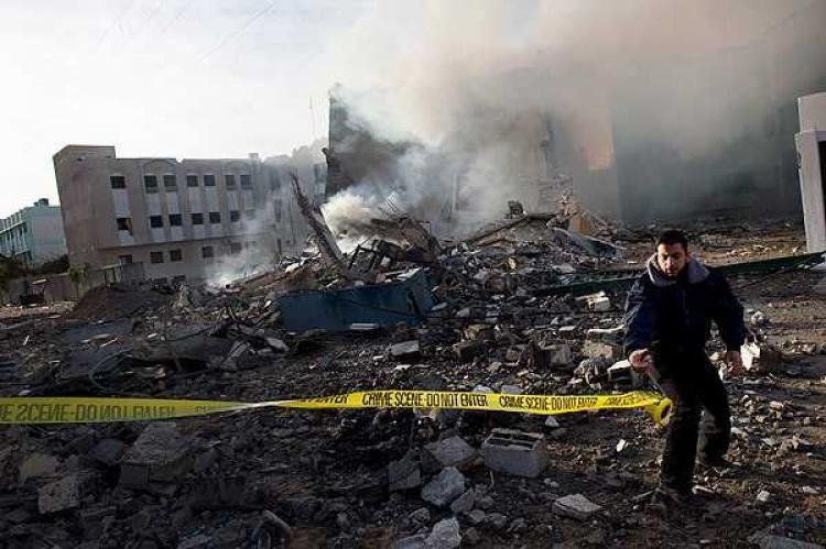 El edificio fue la sede de Hamas, alcanzada ahora por 4 bombas israelíes.