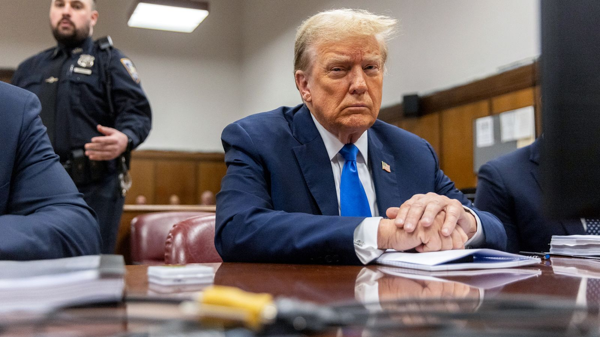 Nerviosismo en la defensa de Donald Trump ante el testimonio de Stormy Daniels. Nerviosismo en la defensa de Donald Trump ante el testimonio de Stormy Daniels.