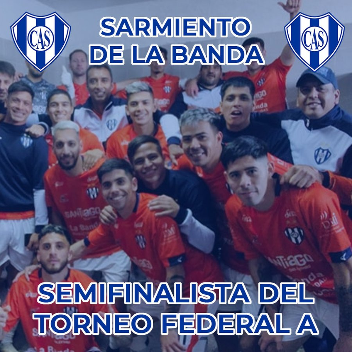 Los jugadores de Sarmiento de La Banda festejan el paso a semifinales. Los jugadores de Sarmiento de La Banda festejan el paso a semifinales.
