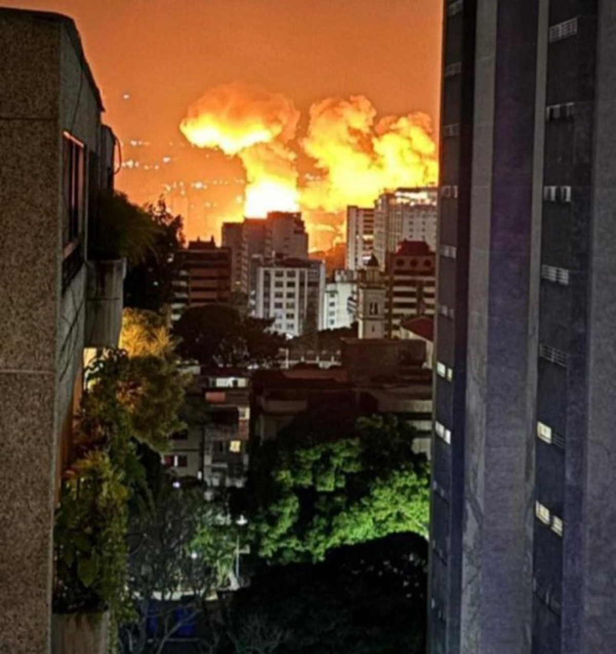 Ataque a aeropuerto militar de Caracas con decenas de venezolanos muertos