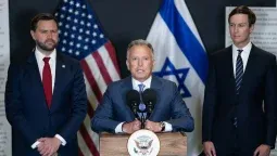 El vicepresidente de Donald Trump, JD Vance; el enviado especial, Steve Witkoff; y el yerno del presidente, Jared Kushner. El vicepresidente de Donald Trump, JD Vance; el enviado especial, Steve Witkoff; y el yerno del presidente, Jared Kushner.