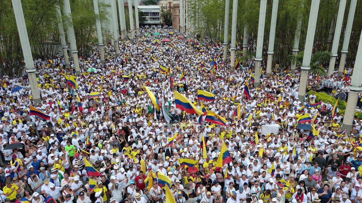 La masiva protesta del 21 de abril en Colombia, contra el presidente Gustavo Petro. La masiva protesta del 21 de abril en Colombia, contra el presidente Gustavo Petro.