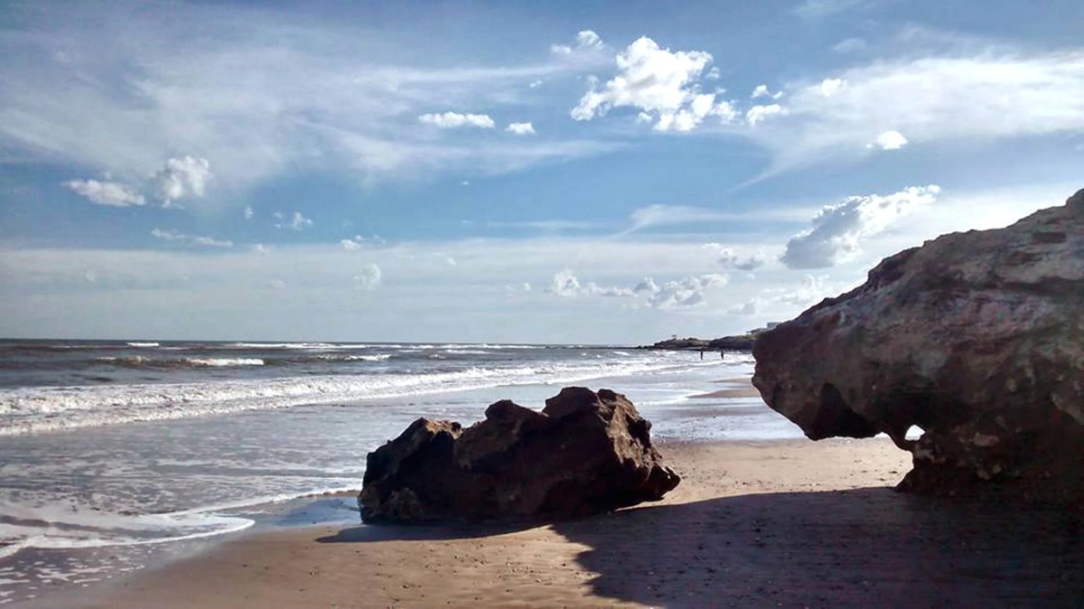 Cerca de Mar del Plata se encuentra Centinela del Mar. Cerca de Mar del Plata se encuentra Centinela del Mar.