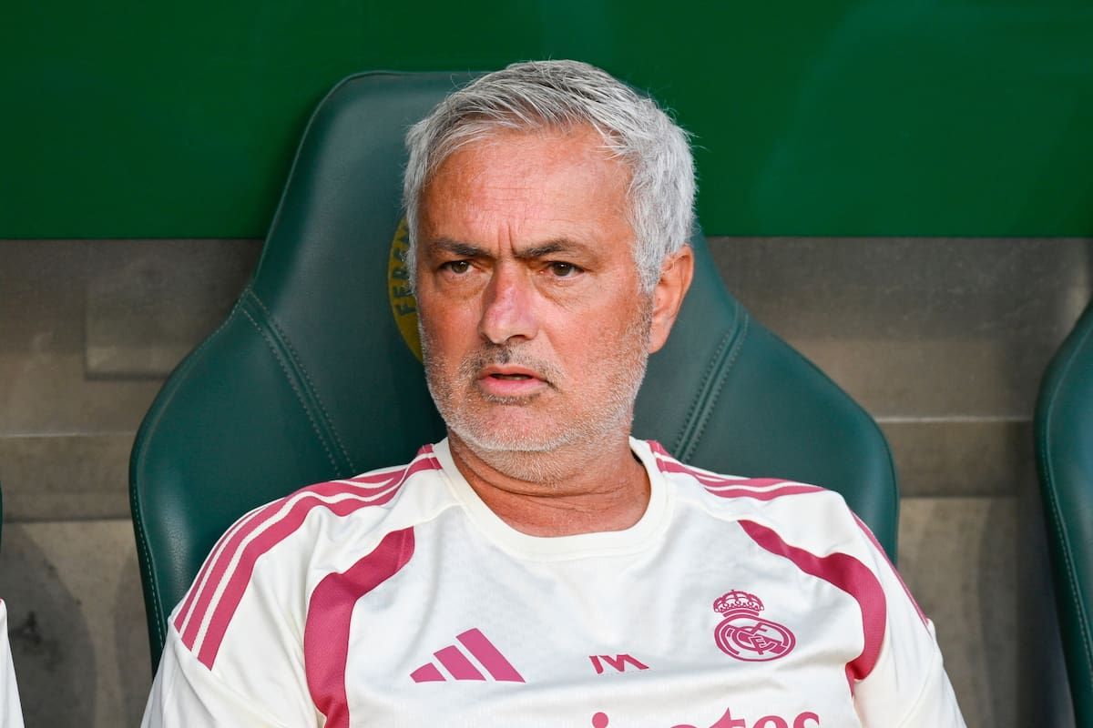 José Mourinho afronta el desafío de recuperar la cohesión del equipo y recortar los seis puntos que lo separan del Barcelona en LaLiga.