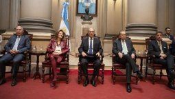 altText(Muy peligroso: Alberto apresurado por las elecciones 2021 y contra la Corte)}