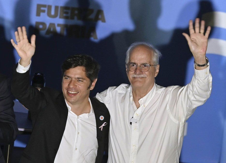 El gobernador bonaerense, Axel Kicillof, y Jorge Taiana, quien encabeza la lista de diputados nacionales de Fuerza Patria.&nbsp;