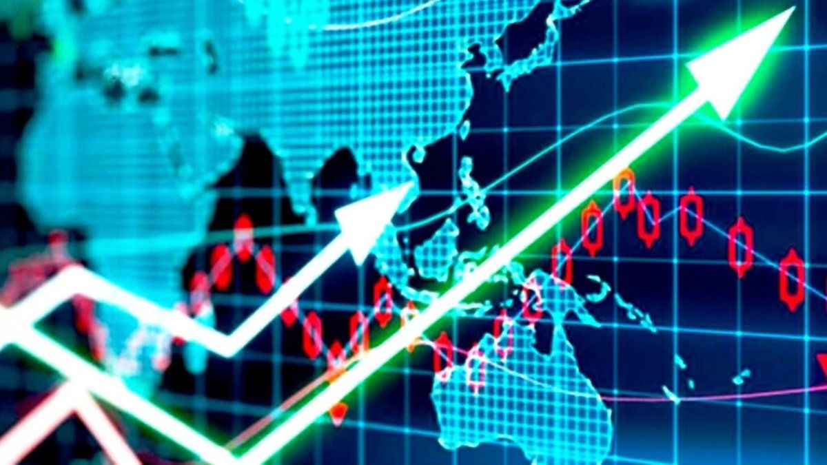 Cae el Merval en dólares.