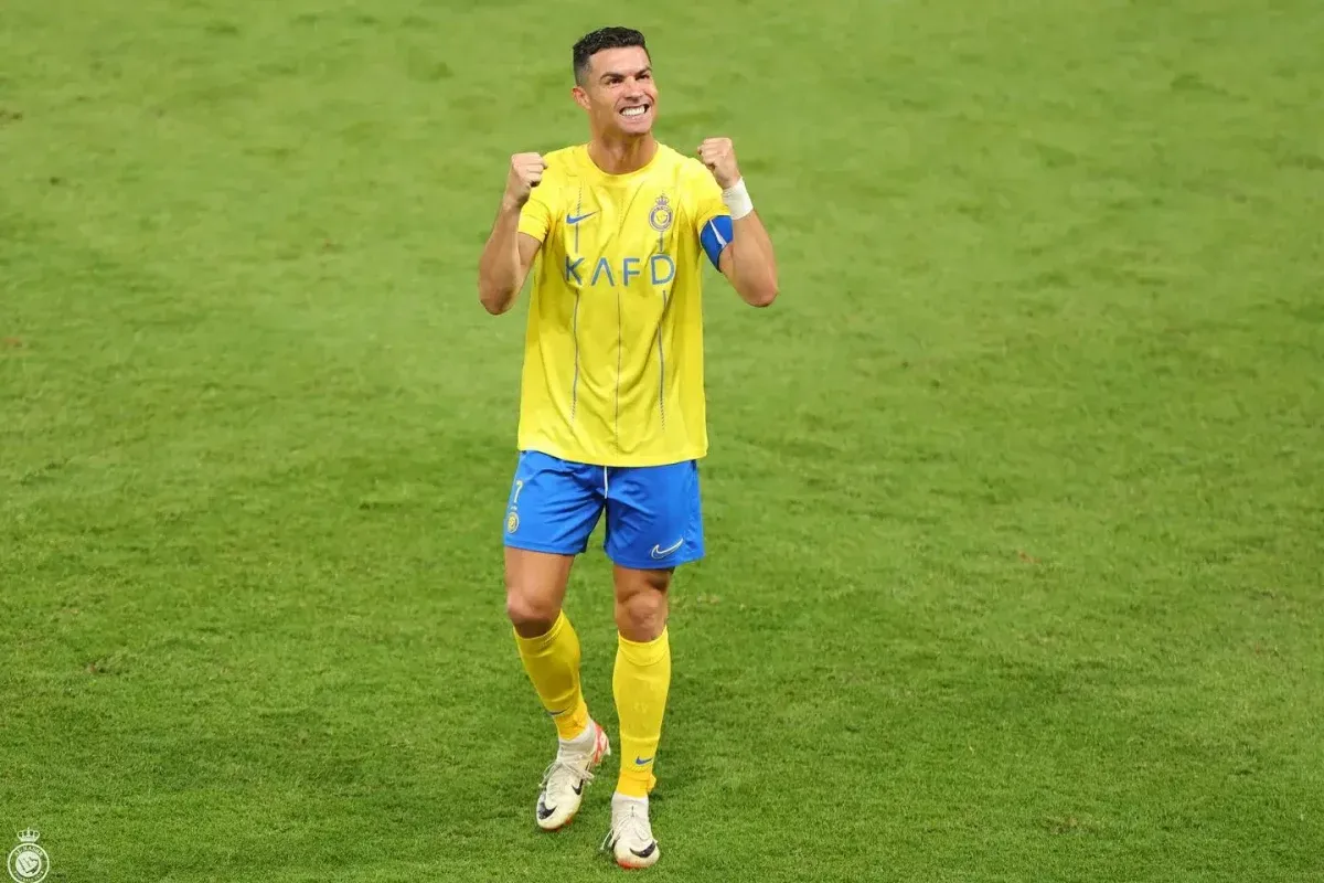 Foto que posteó Cristiano Ronaldo en sus redes sociales post victoria 4x3 este martes (24/10).