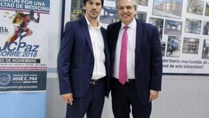 Secretos del libro de Alberto F. sobre la Justicia que se gestó en el Conurbano, cerca de Axel K.